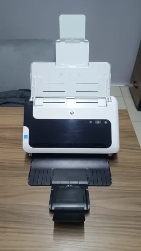 Scanner de mesa HP ScanJet Pro 3000 S2