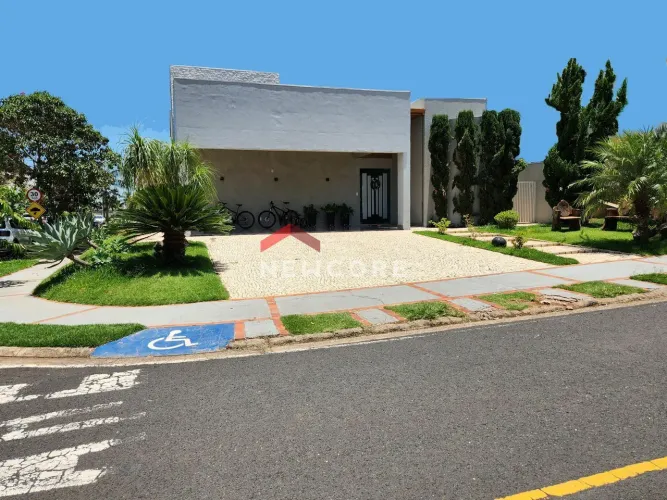 Casa de condomínio em Rua Antônio Francisco Rosa - Aclimação - Uberlândia/MG