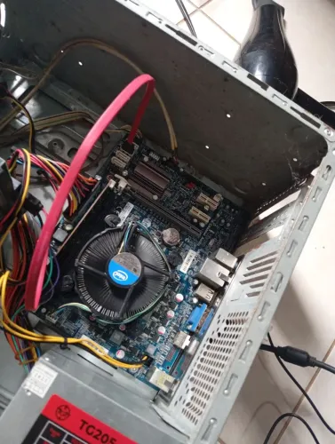 Placa mãe kit I7 2 geração 8 GB de memória