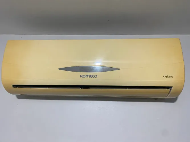 AR CONDICIONADO KOMECO 9000 BTUS
