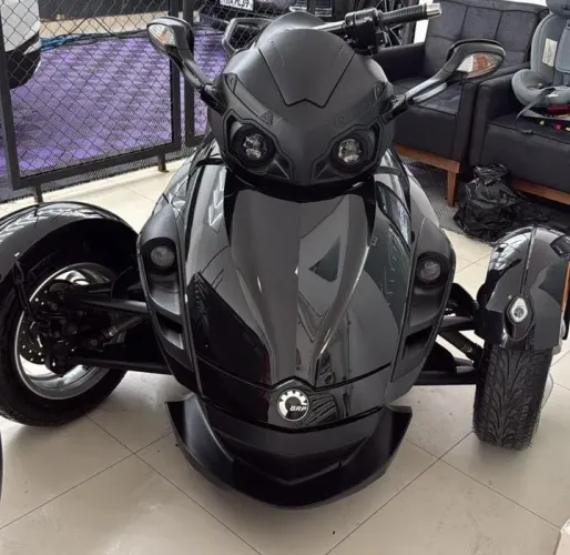 Triciclo Can-Am Spyder RS 2012