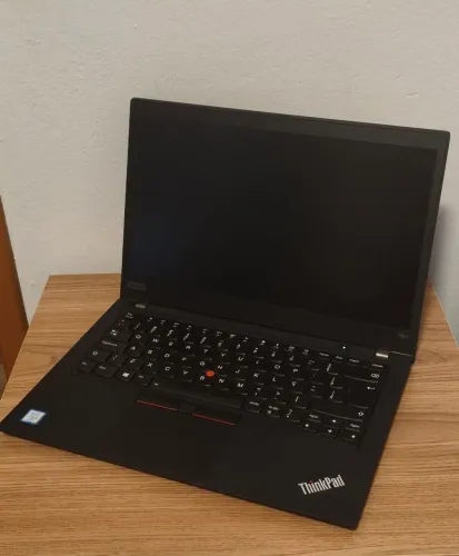 Notebook Lenovo Thinkpad T490 Tela Fullhd 14" Intel I5-8365u 16 Gb Ram 256gb SSD Nvme