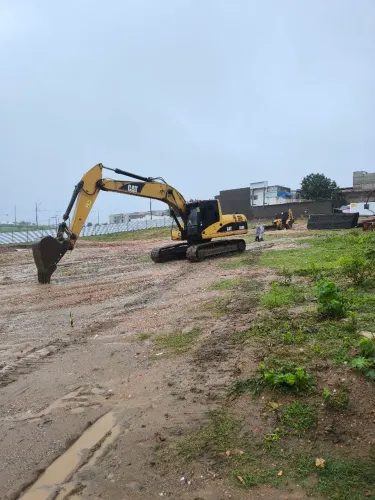 Escavadeira 320c Caterpillar 
