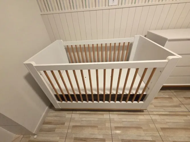 Berço Americano MDF Lívia Permobili Usado
