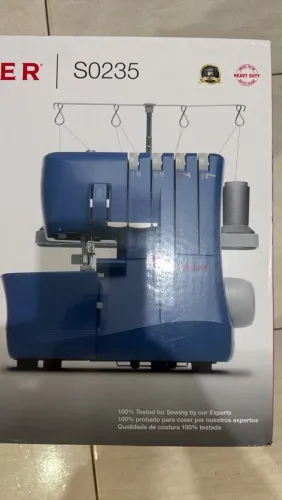 Máquina de costura S0235