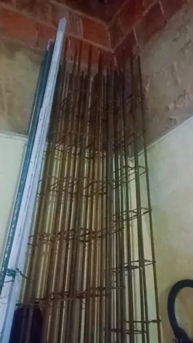 5:COLUNA 2:CINTA A CADA COLUNA 100 REAIS E A CINTA 200 REAIS