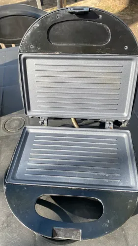 SANDUICHEIRA/GRILL INOX PHILCO MINI GRILL