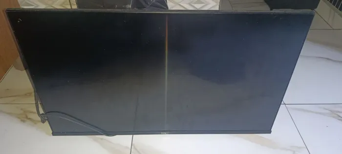 Tv TCL Display quebrado 