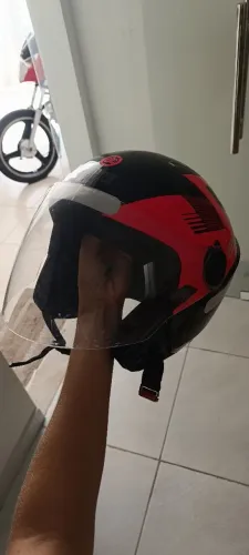 Capacete feminino