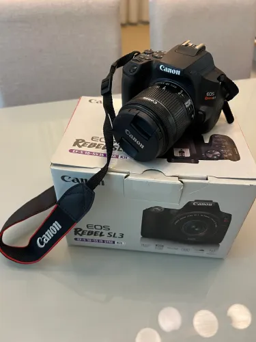 Canon EOS Rebel SL3 + Lente 18-55mm STM - Excelente Estado