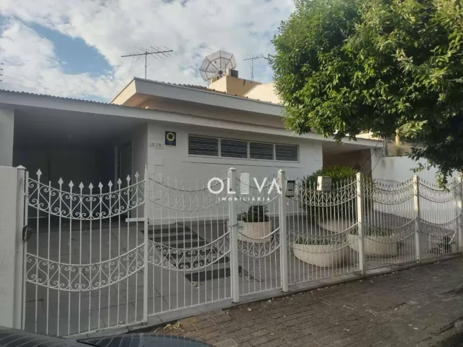 Casa com 3 dormitórios à venda, 200 m² por R$ 750.000,00 - Boa Vista - São José do Rio Pre