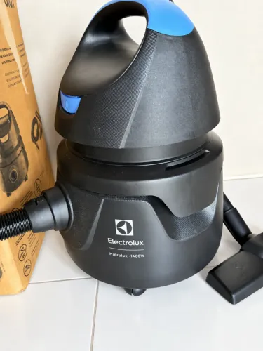 Aspirador de Pó e Água Hidrolux Electrolux AWD01 1400W