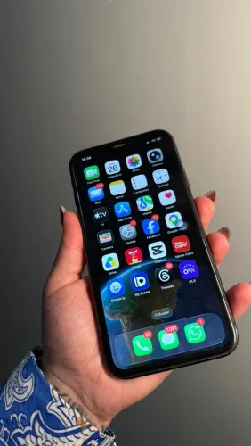 iPhone 11