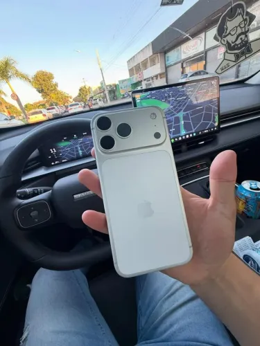 iPhone 17 Pro Max Silver R$ 6800,00