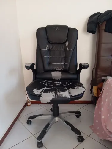 Vendo cadeira de escritório 
