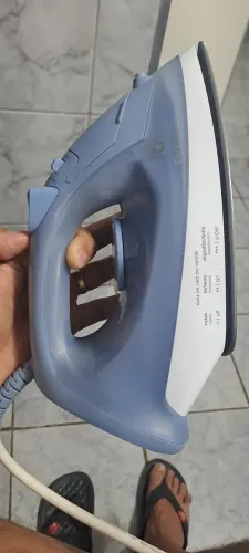 Ferro de Passar Roupa a Vapor e a Seco Electrolux - Efficient ESI10 Azul