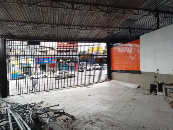 Salão Comercial para Locação em São Paulo, Capão Redondo