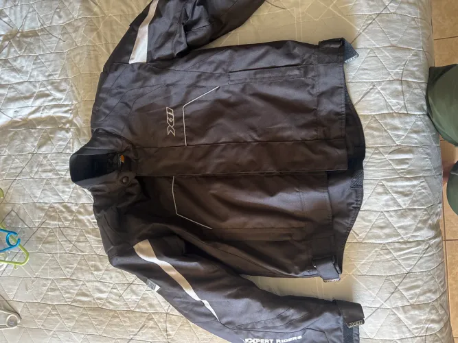 jaqueta de motociclismo masculina X11, modelo One, na cor preta. TAM L
