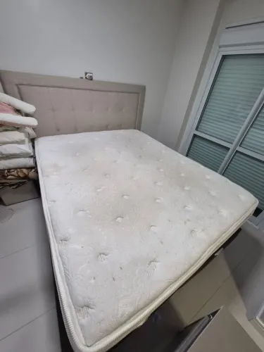 Cama queen