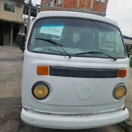 Volkswagen Kombi Carat (álcool) 1998