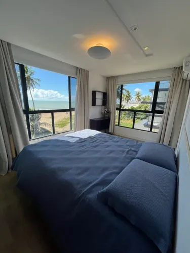 Apartamento mobiliado a venda com 2 quartos pé na areia no Jardim Oceania