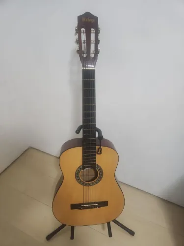 Violão Málaga