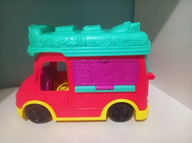 Smoothies Food Truck 2 em 1 da Polly Pocket.