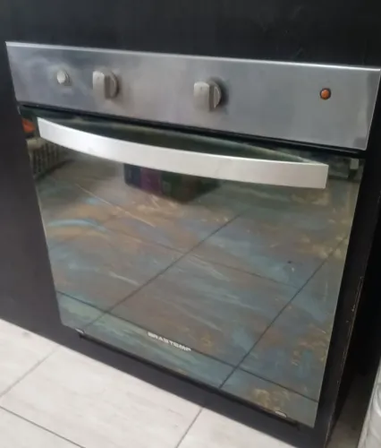 Forno Brastemp para retirada de peças
