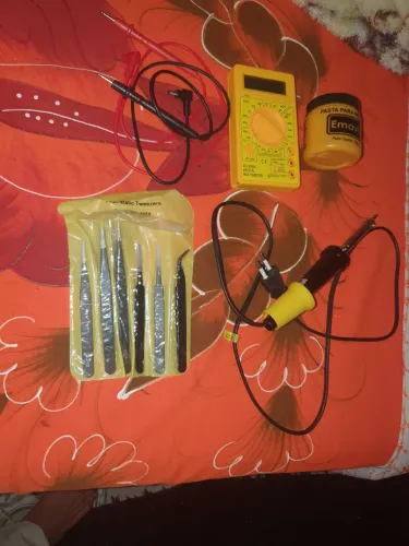 Kit de ferramentas de informatica com soldador