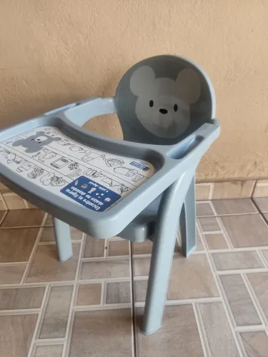 Cadeirinha de alimentação infantil
