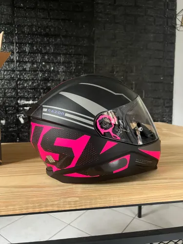 capacete norisk preto e rosa 56