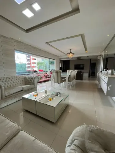 Apartamento no Condomínio Saint Honore