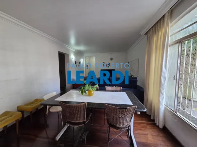 CASA ASSOBRADADA - JARDIM LEONOR - SP