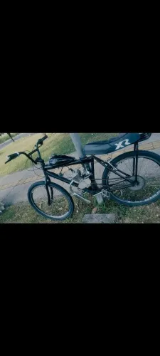 Bicicleta motorizada, partida ao pedalar, em ótimo estado, funcionando perfeitamente