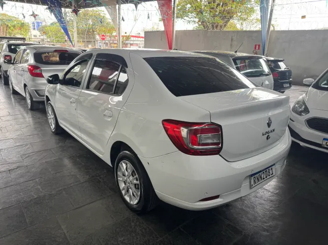 Renault Logan Zen Flex 1.6 16V 4P Mec. 2022