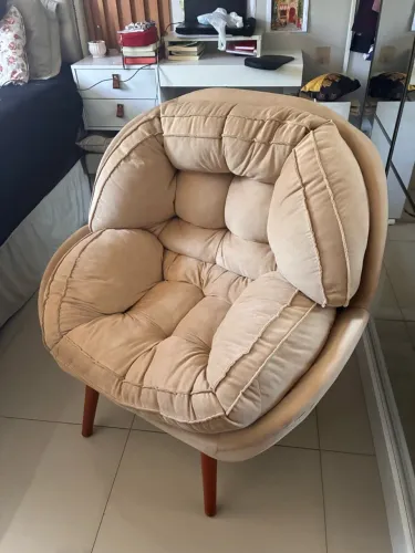 Poltrona decorativa sênior