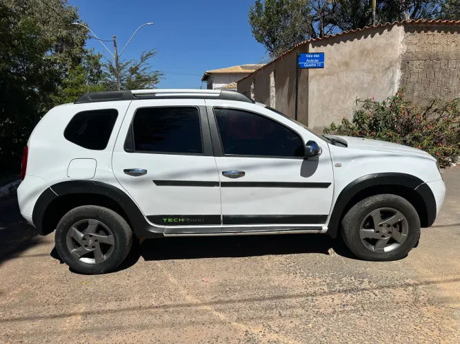 Renault Duster Dynamique 2.0 Hi-flex 16V Aut. 2014