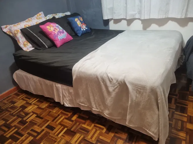 Cama Queen Box Bipartido+Colchão+Saia protetora+Protetor de Colchão Novo+2 jogos de cama