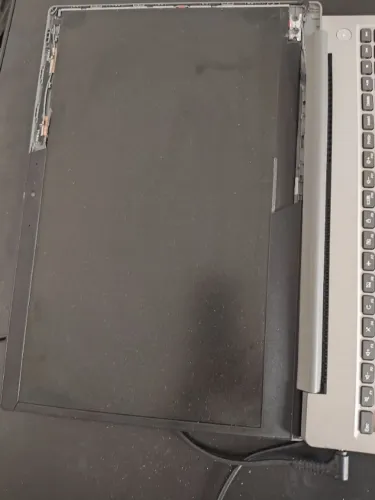 Nobetook Lenovo "Core I3" - Reuso de Peças ou Manutenção Carcaça