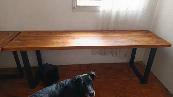 Mesa de Madeira Maciça 2,20m com Pé de Ferro - Estilo Industrial/Rústico