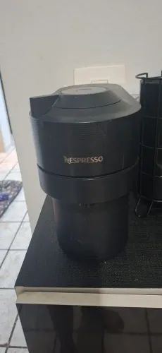 Máquina Nespresso Vertuo usada