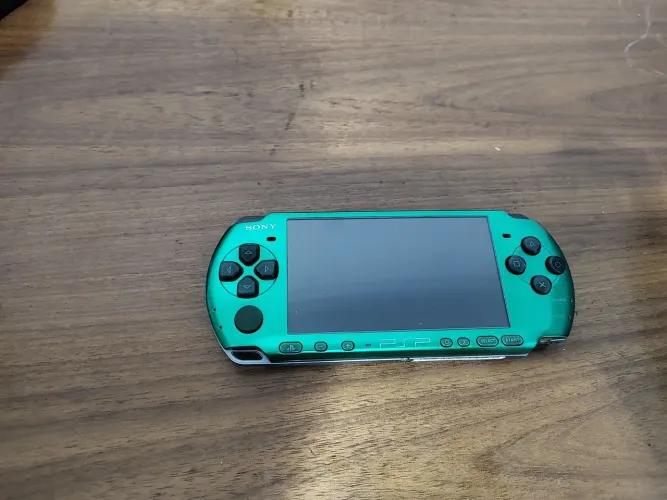 Sony PSP 3000 Spirited Green