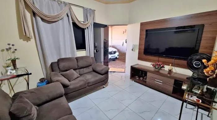Casa a venda na águas lindas K
