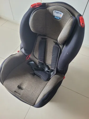 Cadeira de bebê carro- 25kg