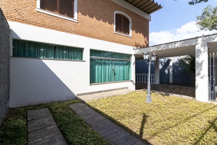 Casa comercial para venda em Alto de Pinheiros, 162m²