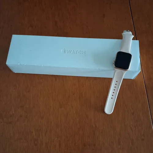 Apple Watch Series 4 40mm GPS Gold - Excelente estado + carregador