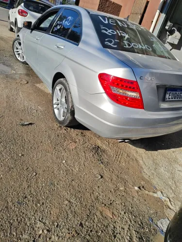 Mercedes-Benz C-180 CGI Classic 1.8 16V 156cv Aut. 2012
