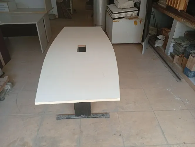 Mesa para reunião 