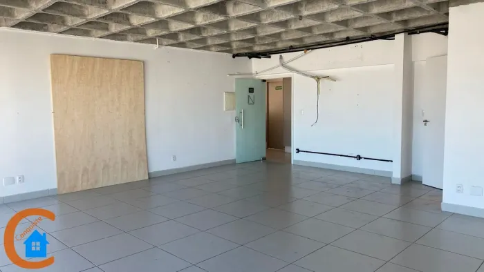 Sala Comercial no Green Tower | 46m² | Vista Panorâmica | 1 Vaga Privativa | Brisamar