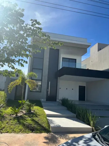 Vende-se belíssimo sobrado com 4 suítes no Belvedere II em Cuiabá MT